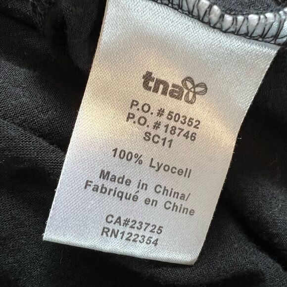 TNA Black Wide Elastic Shoulder Light Short Sleeve Top S - Picture 7 of 8